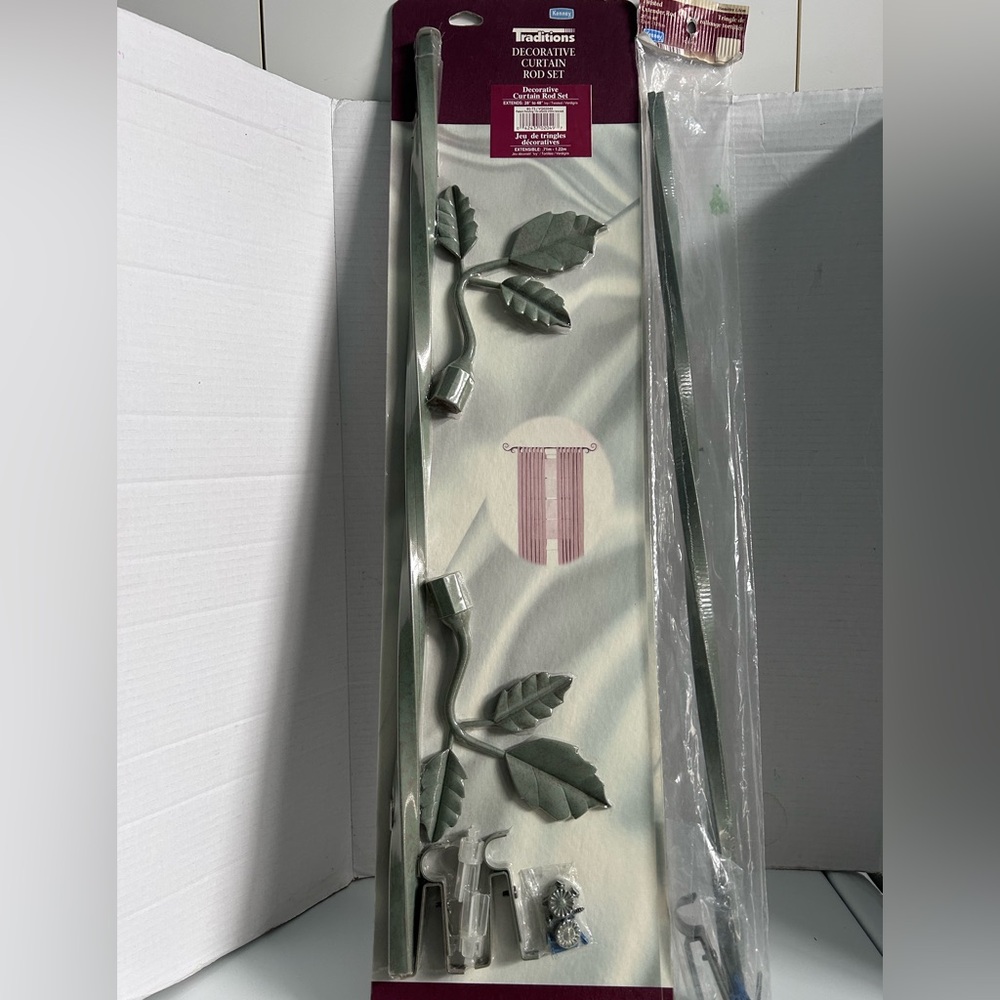 Traditions Decorative Curtain twisted Rod Set with Ivy Leaves finials